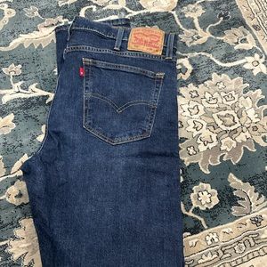 New. Men blue levies jeans 38 waist